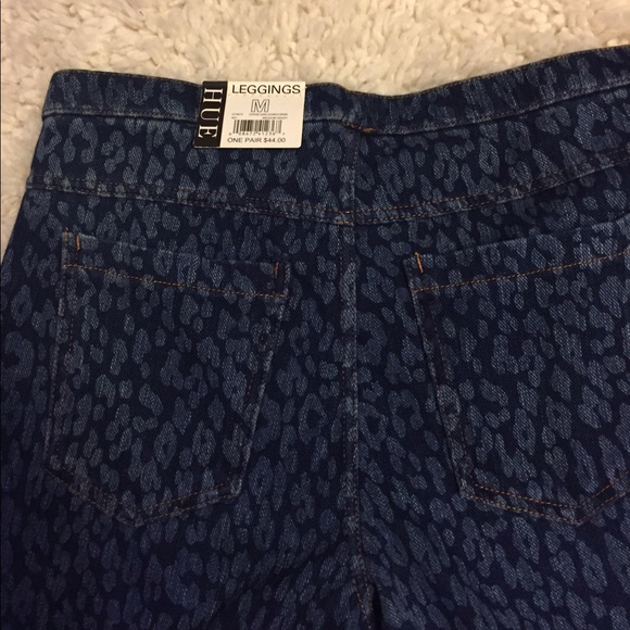 HOST PICK🎉Leopard denim jeggins bnwt 🐯 - Picture 4 of 6