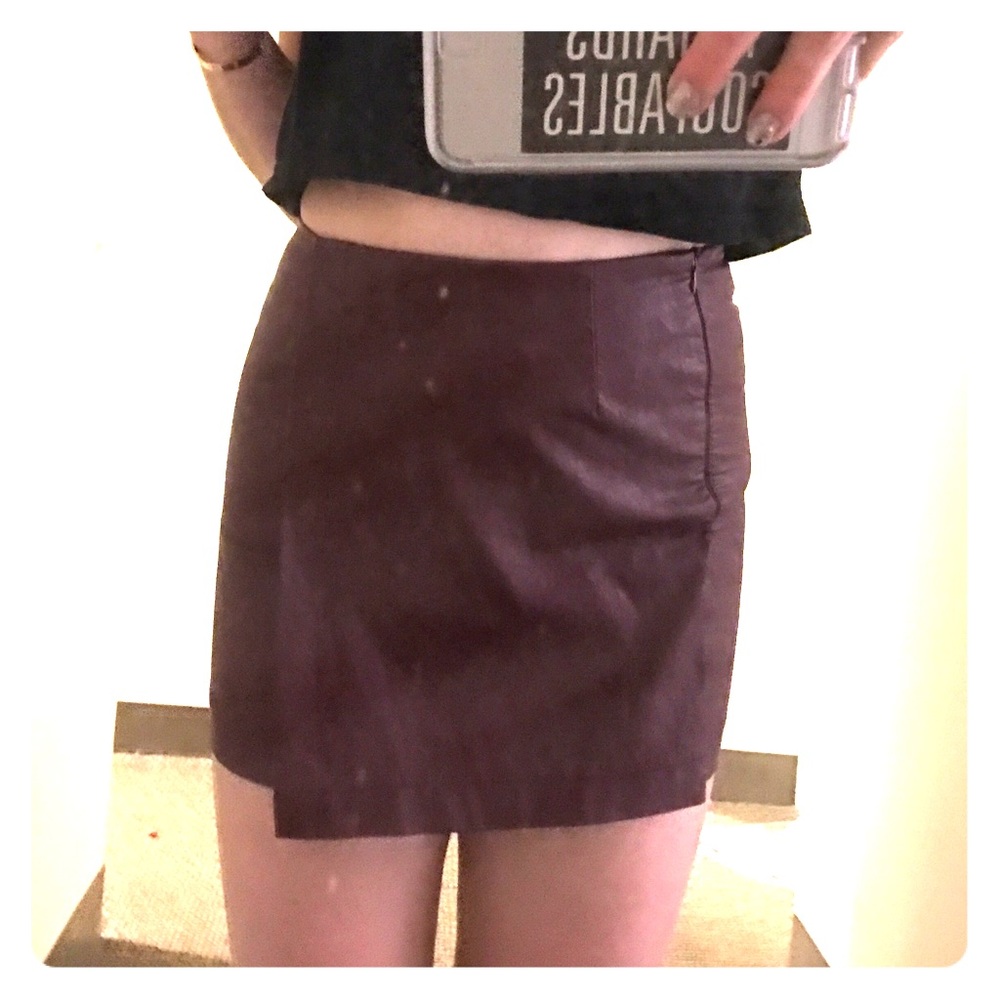 Maroon faux leather mini skirt