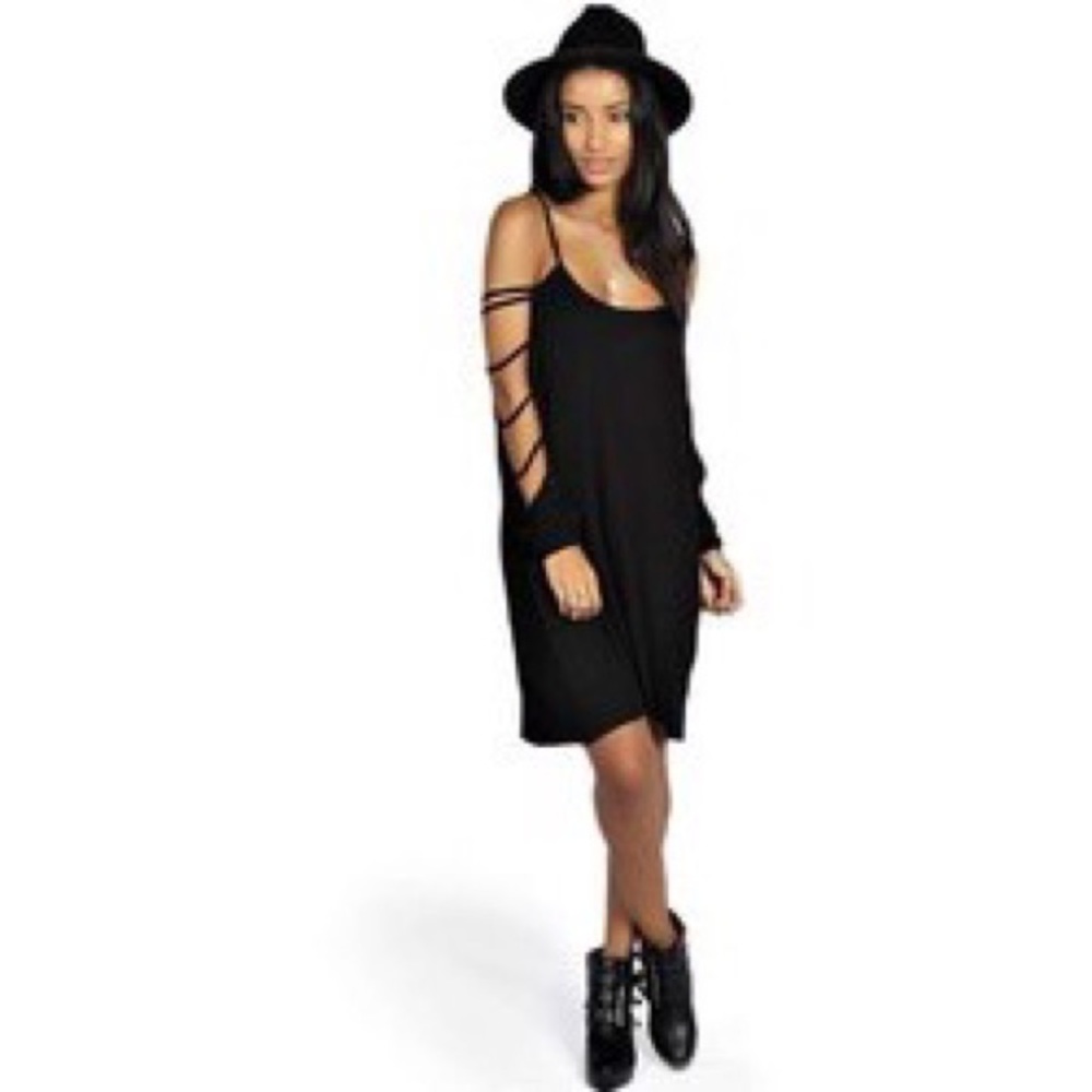 Cut-out Sleeve Shift Dress