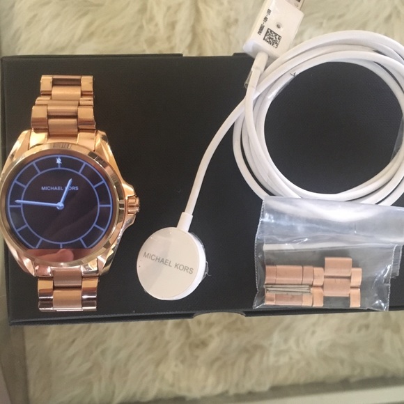 Rose gold Michael Kors \