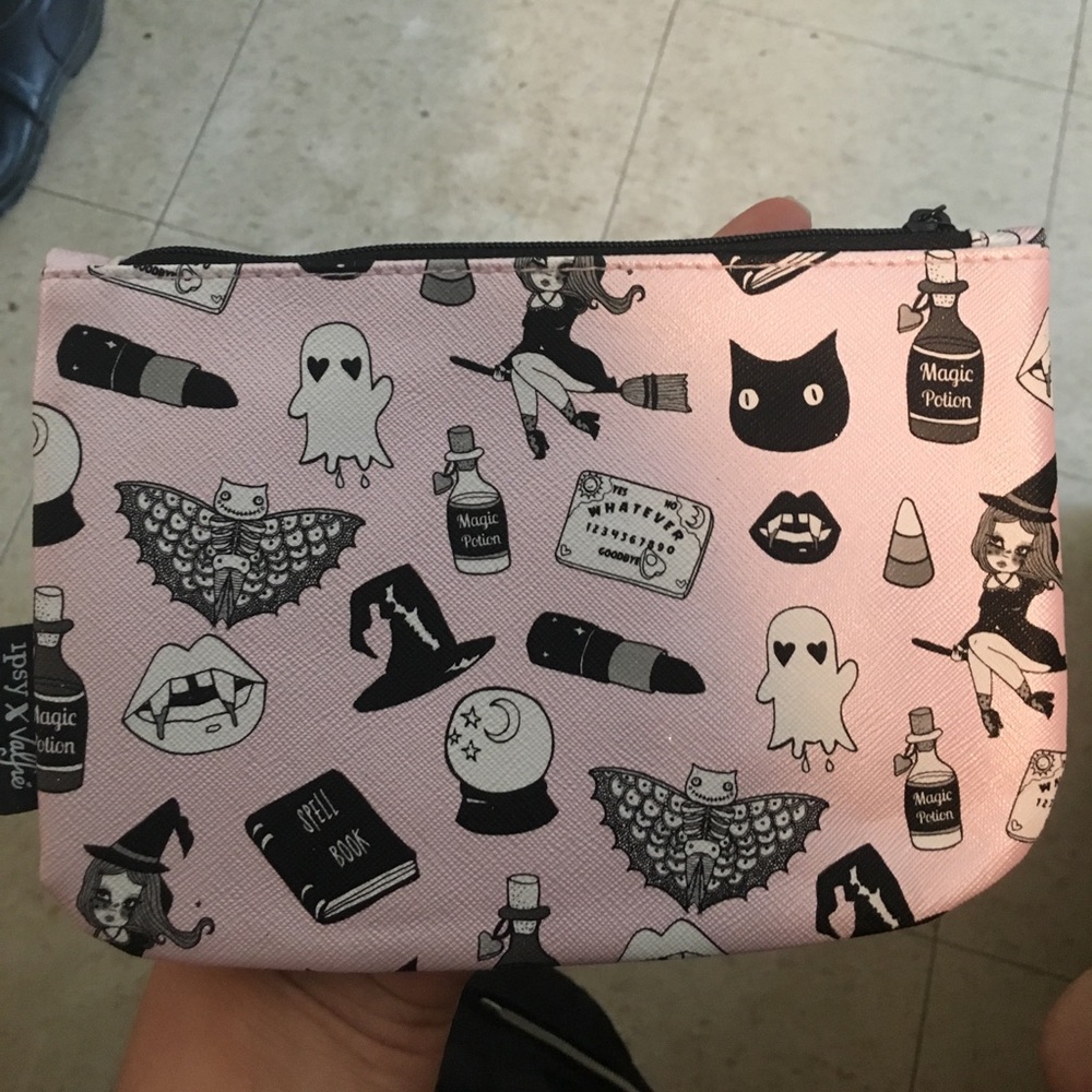Travel size make up bag