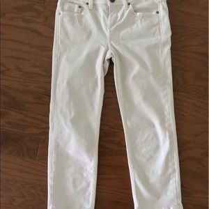 Tommy Bahama white Capri jeans