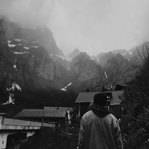 Meet your Posher, Bret