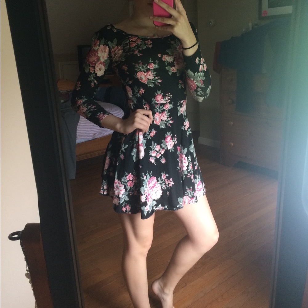 Aeropostale Flower Design Dress