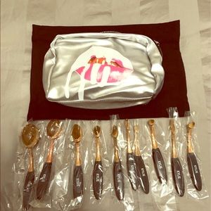 Kylie Cosmetics Oval Makeup Brushes
