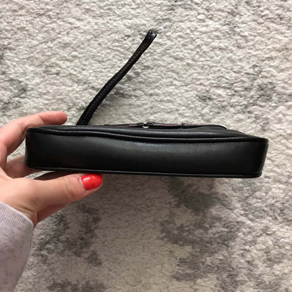 Hot pink & black pleather clutch purse / wristlet - Picture 3 of 6