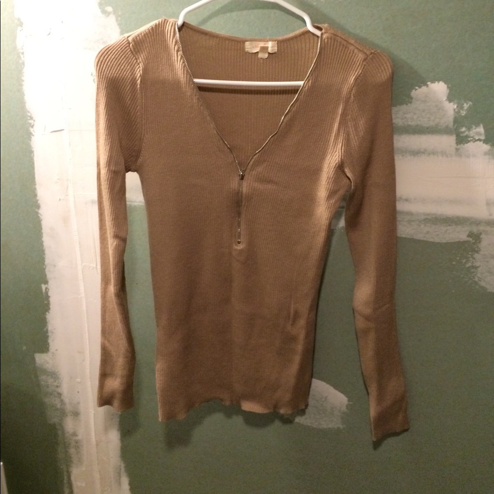 Brown sweater