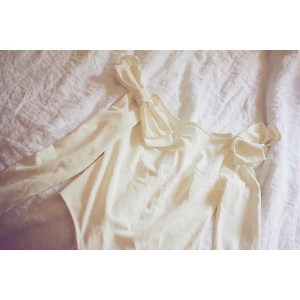 Backless bow bodysuit!