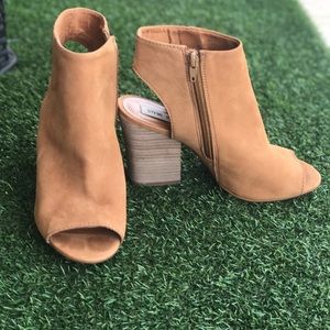 Steve Madden peep toe heel booties