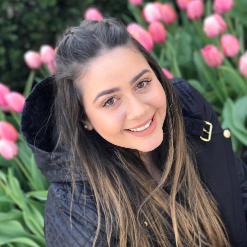 Meet your Posher, Cecília