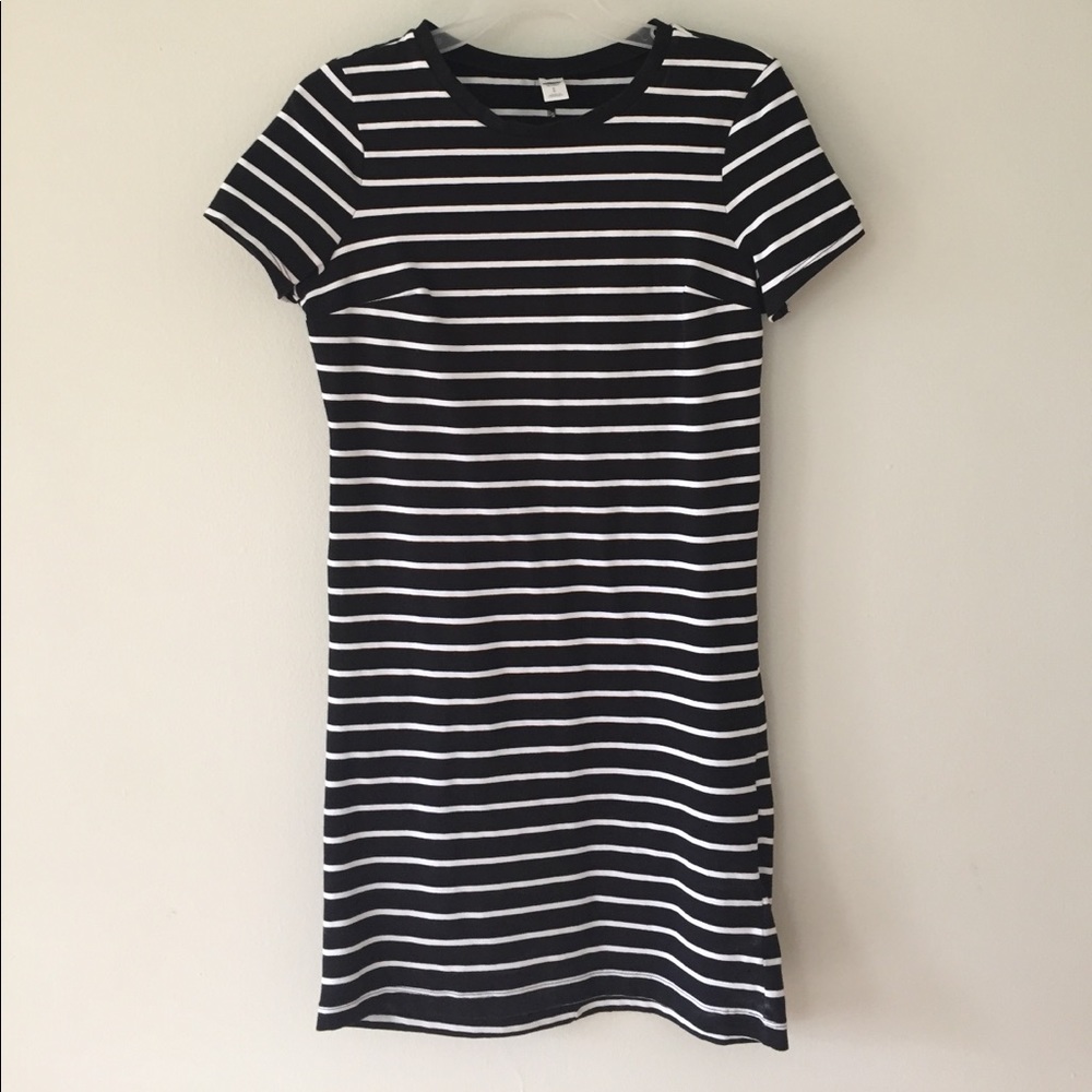 Black/white stripe structured T-shirt dress