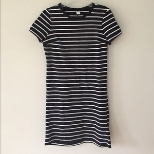 Black/white stripe structured T-shirt dress