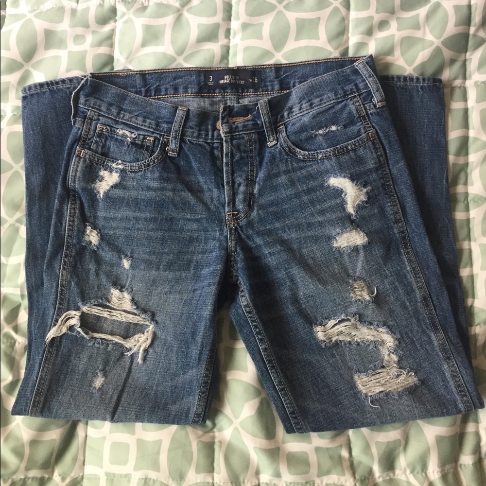 HOLLISTER VINTAGE BOYFRIEND JEANS