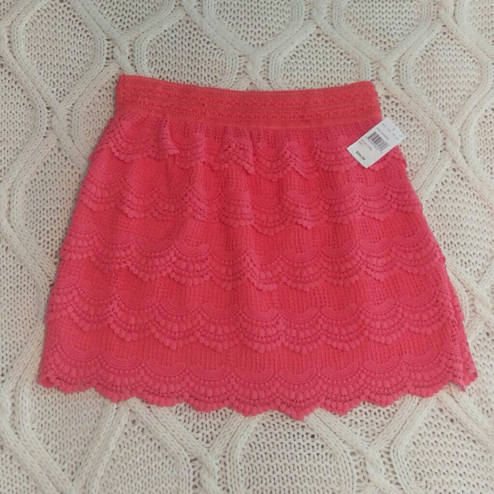 Coral mini skirt