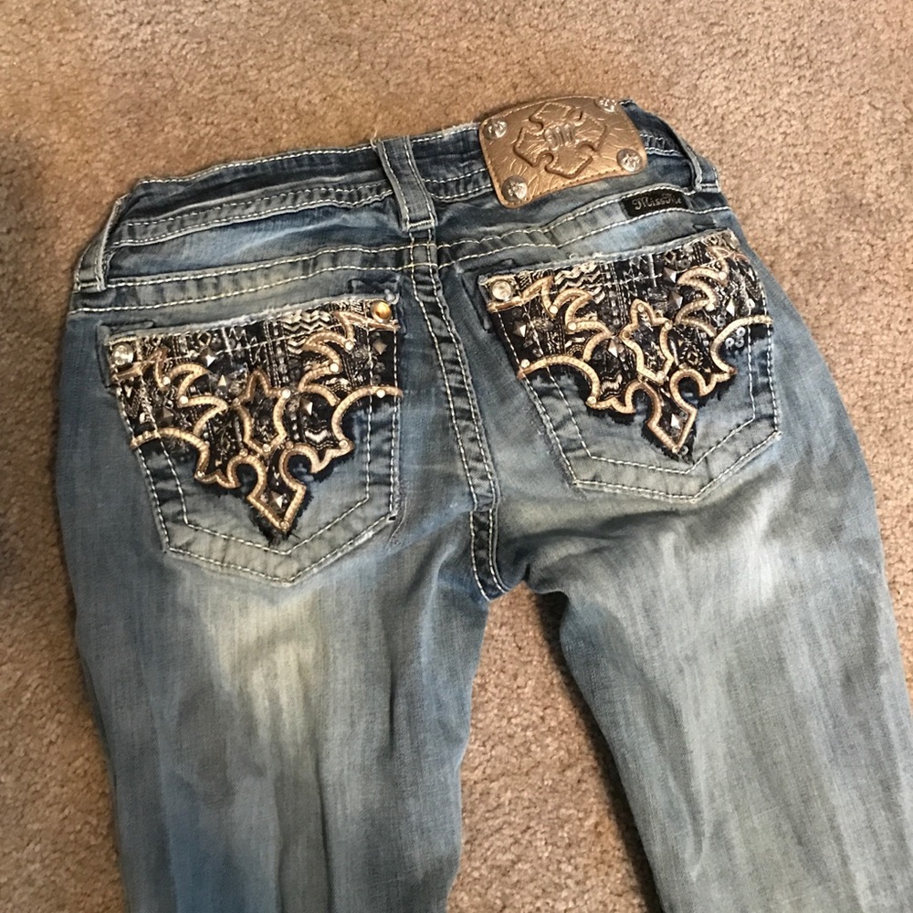 HELP!! ISO these jeans.