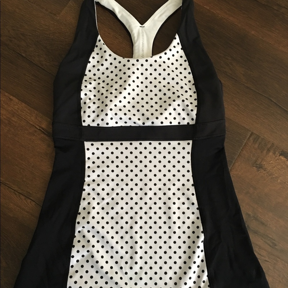 Lululemon top