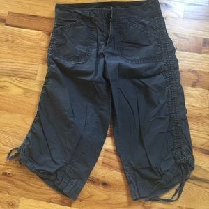 Gap Capri pants