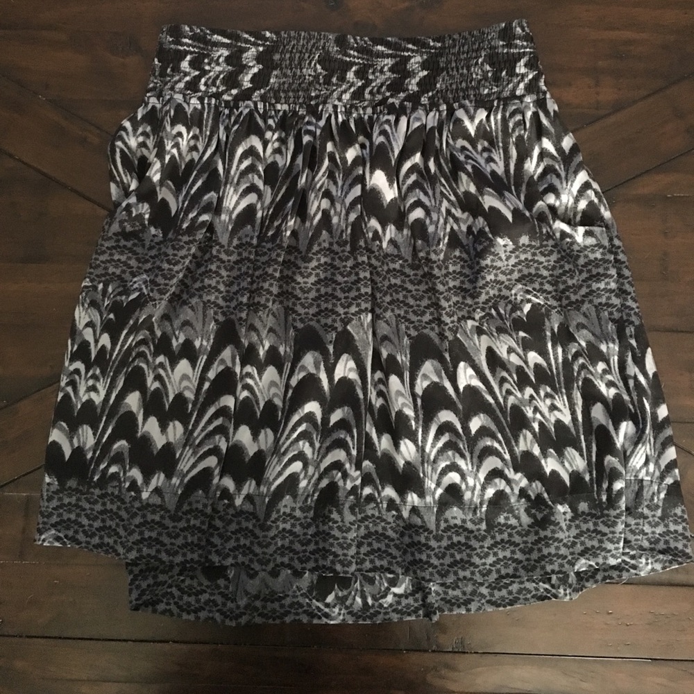 Banana Republic Skirt w/ Pockets