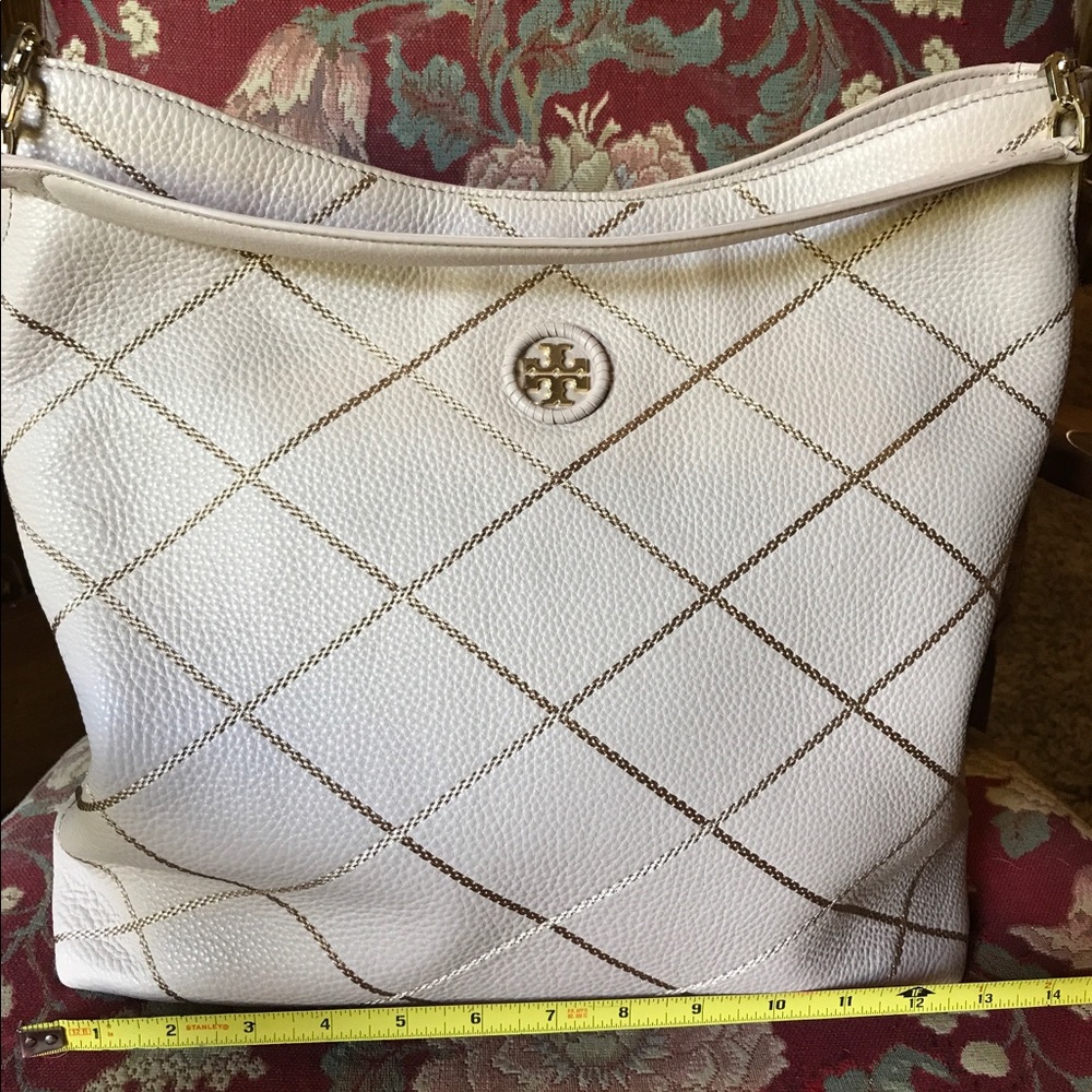 Tory Burch NWT and bust bag! 💕authentic bag!
