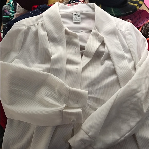 🌻Vintage 70s Cali Style 🌻White Tie Neck Blouse - Picture 2 of 5