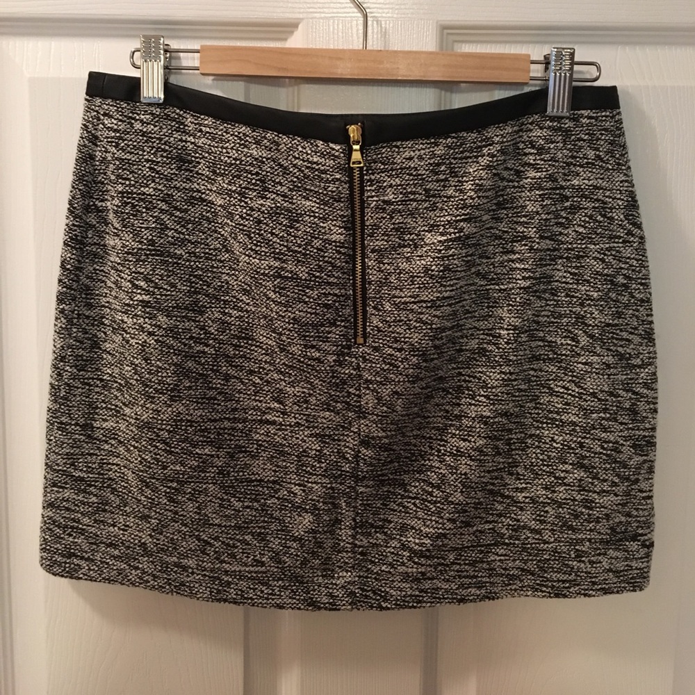 Express black/white Wool Mini! - Picture 2 of 7