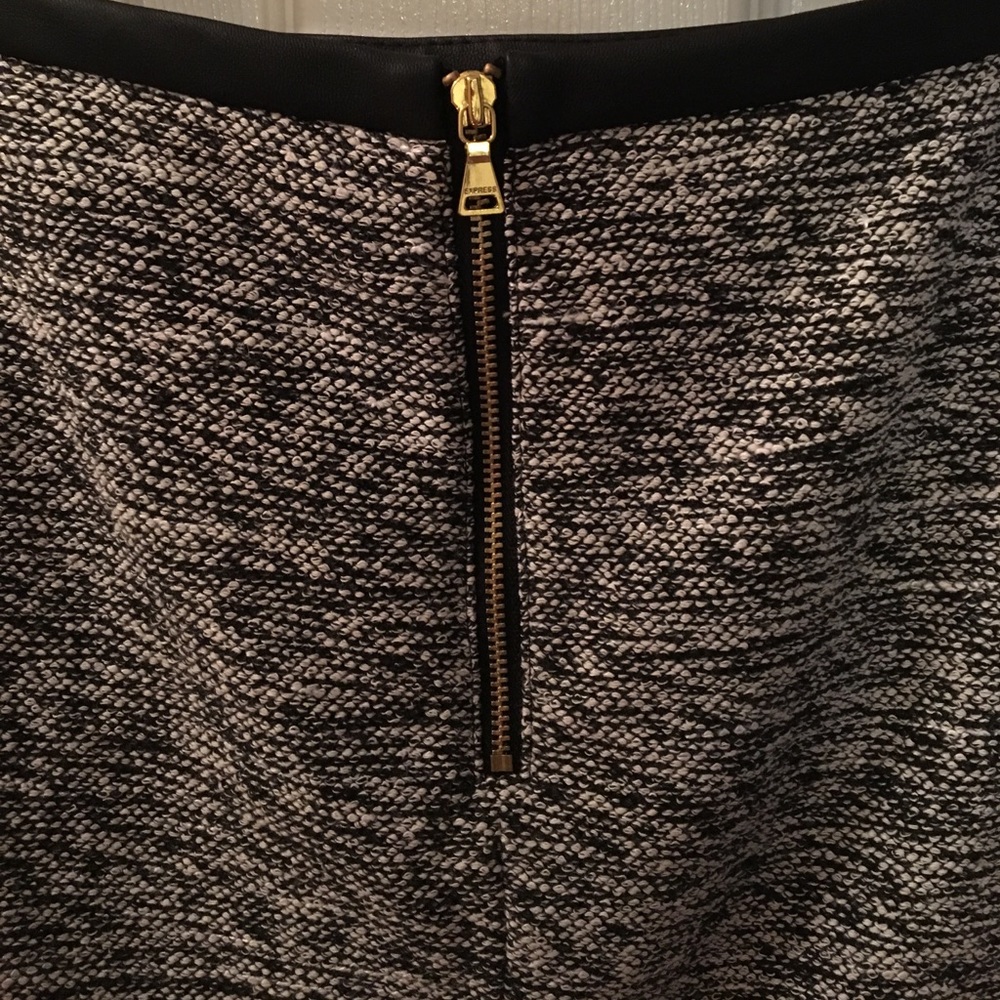 Express black/white Wool Mini! - Picture 6 of 7