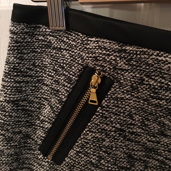 Express black/white Wool Mini! - Picture 5 of 7