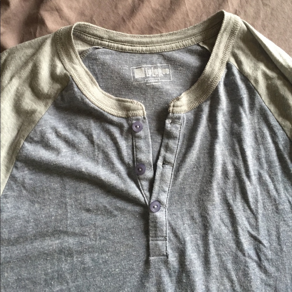 LulaRoe Randy Tee - Picture 2 of 3