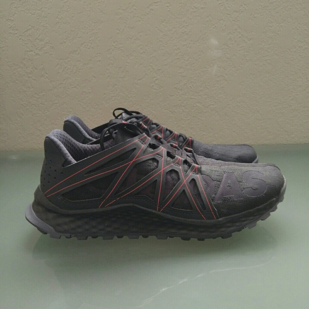 Adidas Bounce size 8