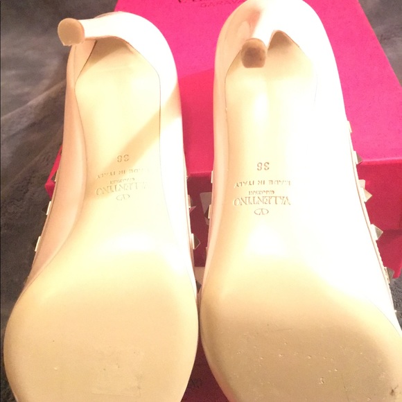 Valentino Rock Stud Pumps - Picture 4 of 7