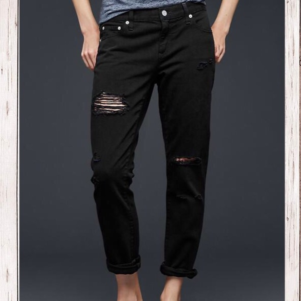 GAP 1969 Girlfriend Destroyed Jeans