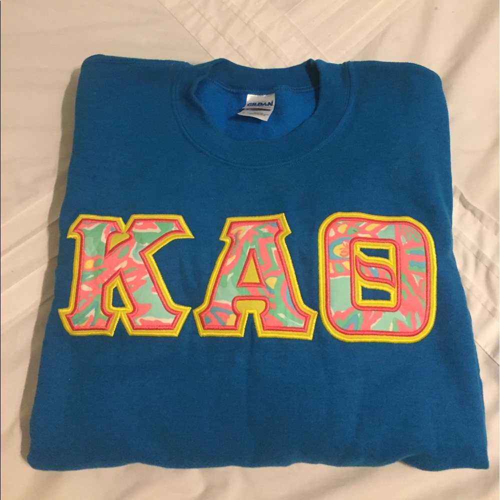 Theta Letter Sweatshirt