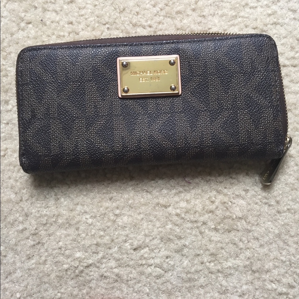 Michael Kors wallet