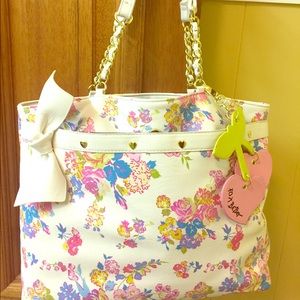 Betsey Johnson purse with bow and beautiful colors