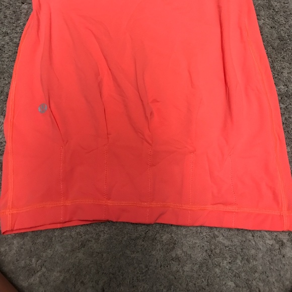 Lululemon top with built in bra - Picture 4 of 4