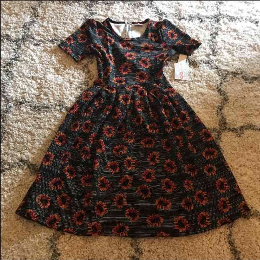 Lularoe Amelia with Daisy's NWT