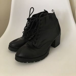 Black Heeled Booties!!