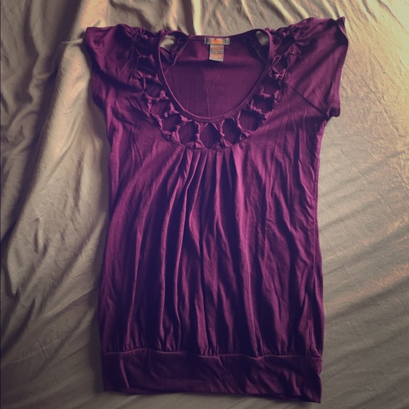 Purple knot detail Tee - Picture 1 of 3