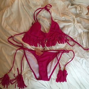 Hot pink 2 price bathing suit 👙