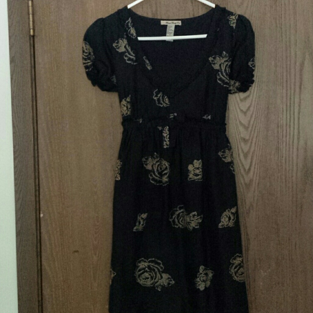 Lightweight black dress with tan flowers