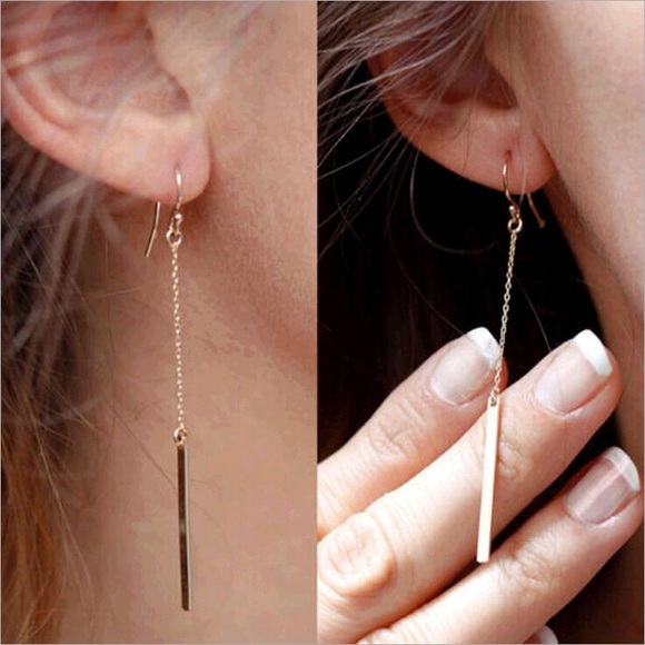 Jewelry - Gold tassel earrings