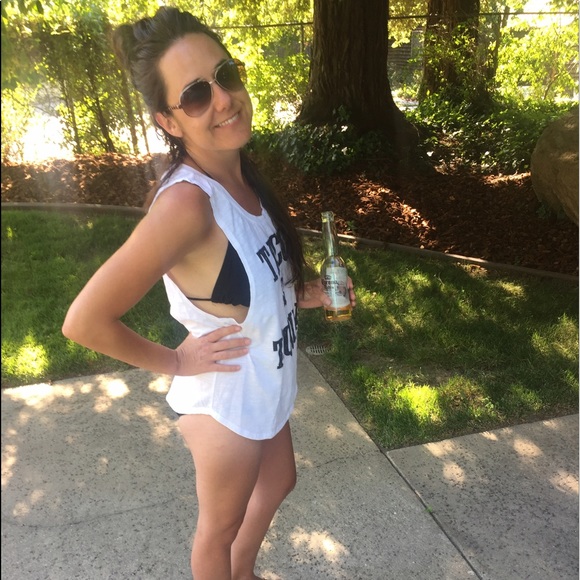 🌼one SMALL left🌼muscle tank - Picture 6 of 6