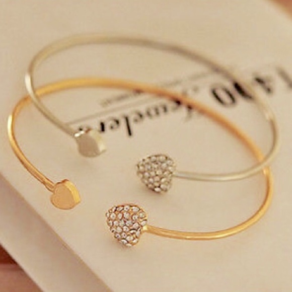 SOLD OUT!!!Hearts Bracelet ❤️ NEW - Picture 3 of 4