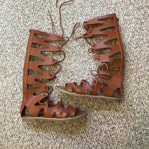 GLADIATOR SANDALS