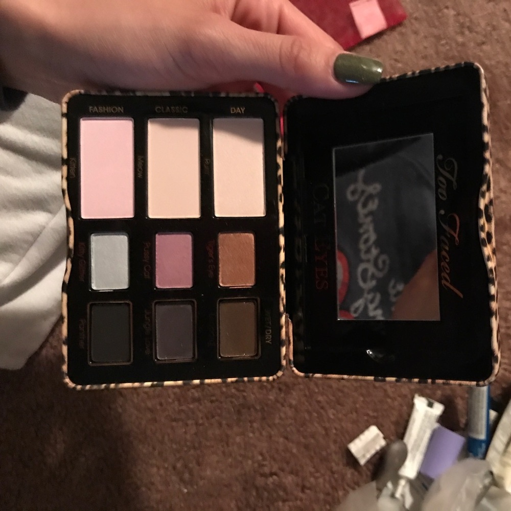 TOO FACED CAT EYES PALETTE NEVER USED