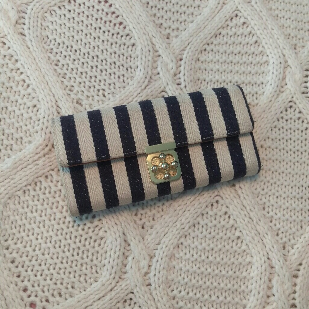 A navy blue and cream wallet