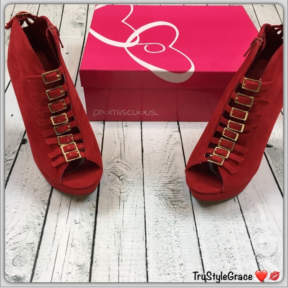 BNIB 🍂 Vegan Suede Red Open Toe Platform Booties - Picture 2 of 8