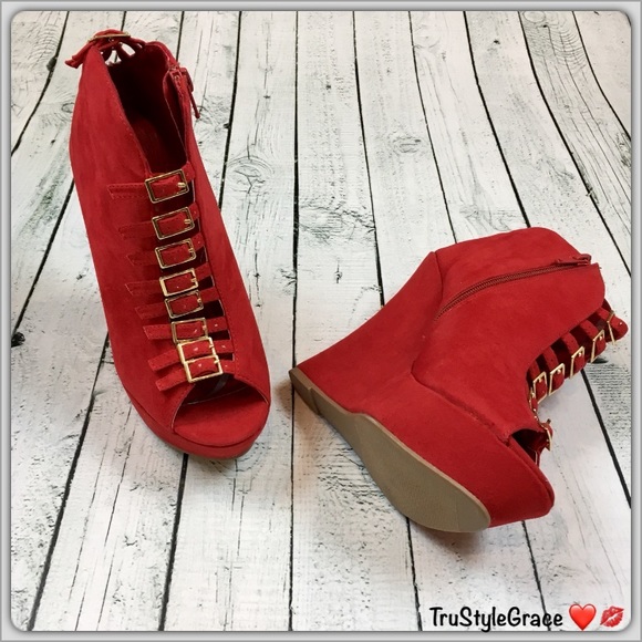 BNIB 🍂 Vegan Suede Red Open Toe Platform Booties - Picture 3 of 8