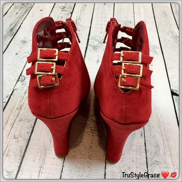 BNIB 🍂 Vegan Suede Red Open Toe Platform Booties - Picture 5 of 8