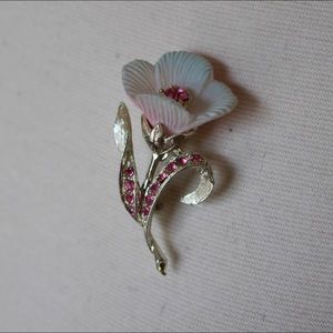 Vintage 1970s Flower Floral Rhinestone Brooch Pin